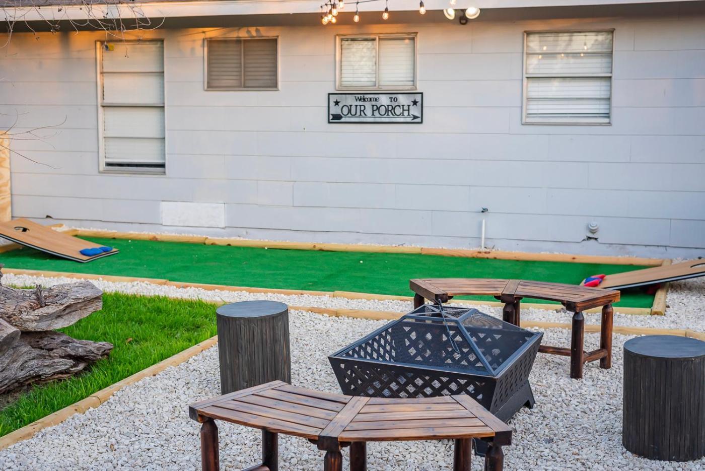 Game Room, Pool & Fire Pit At The Medical Center San Antonio Zewnętrze zdjęcie