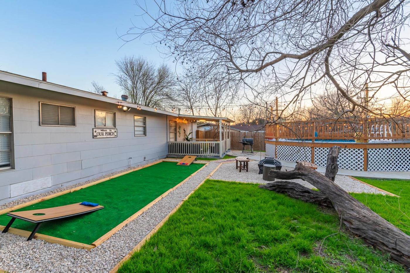 Game Room, Pool & Fire Pit At The Medical Center San Antonio Zewnętrze zdjęcie